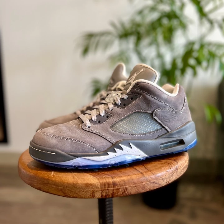 Nike Air Jordan V 5 Low “wolf Grey” Golf Shoes Size 10 6 Nike Air Jordan V 5 Low “wolf Grey” Golf Shoes Size 10 - Image 4