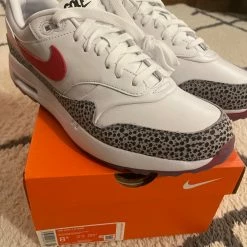 Nike Air Max 1 G NRG Safari - Habanero Red Cement -Cheap Apparel Store IMG202303050702462244408981127